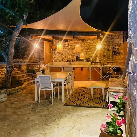 Villa Tilda Apartamento Argiratika